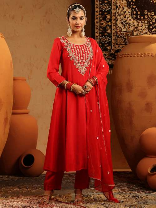 women embroidered three quarter sleeve kurta pant with dupatta set - 22142325 -  Standard Image - 0