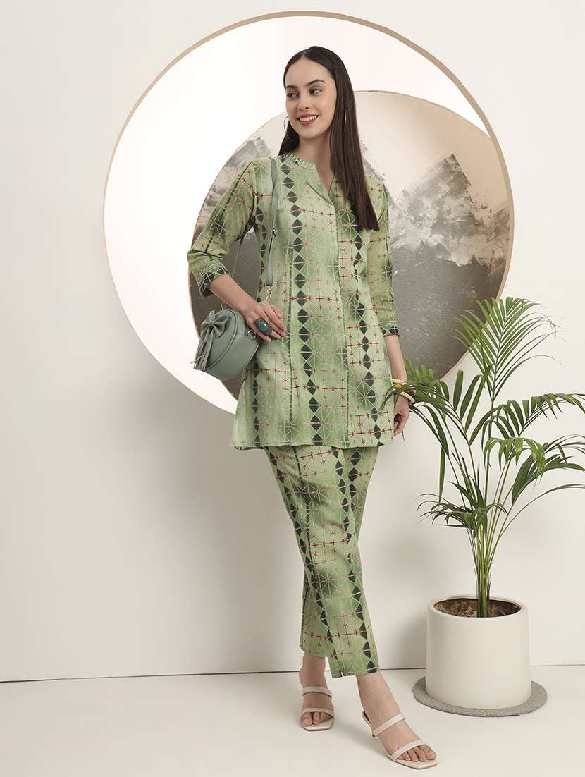 women printed three quarter sleeve ethnic co-ord set - 22142376 - Standard Image - 2