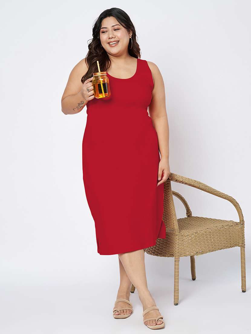 women plus size solid sleeveless sheath dress