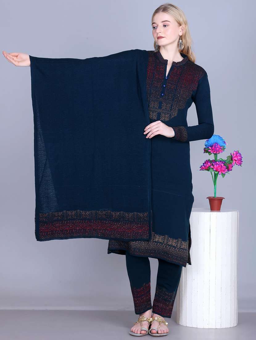 women self design long sleeve kurta pant with dupatta set