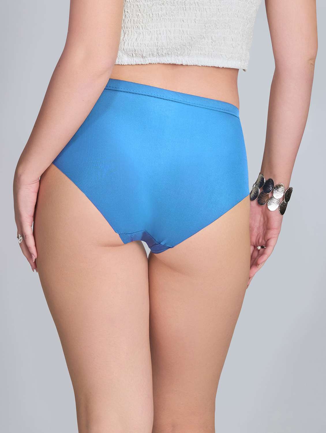 women solid mid rise seamless hipster panty - 22142714 -  Standard Image - 2