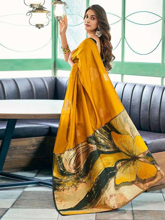 women self design banarasi saree with blouse - 22143172 - Standard Image - 2