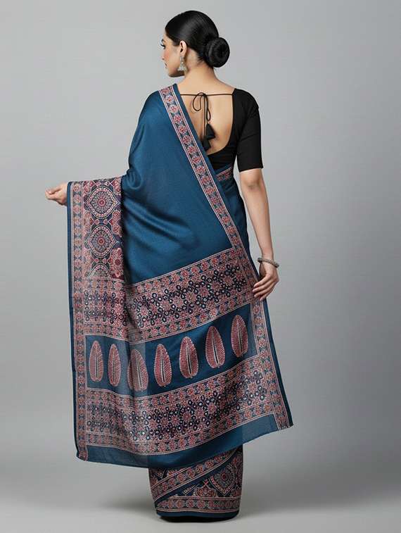 women printed casual wear saree with blouse - 22143631 -  Standard Image - 2