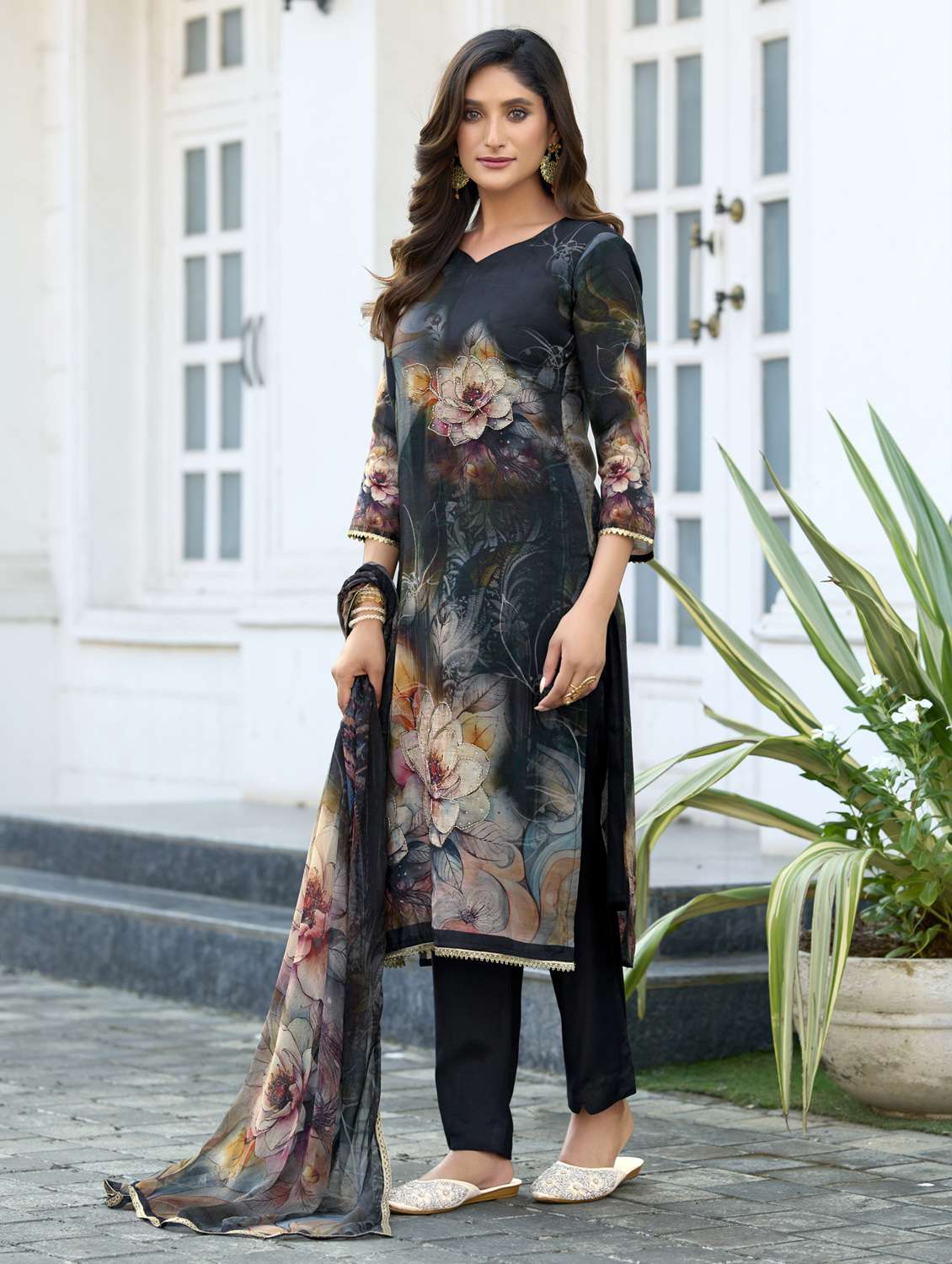 women floral printed three quarter sleeve kurta pant with dupatta set - 22143780 -  Standard Image - 2