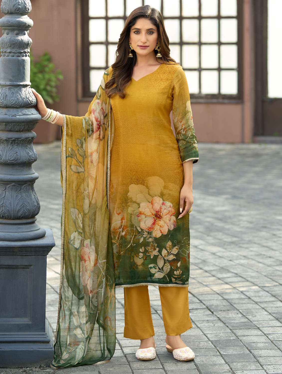 women floral printed three quarter sleeve kurta pant with dupatta set - 22143786 -  Standard Image - 2