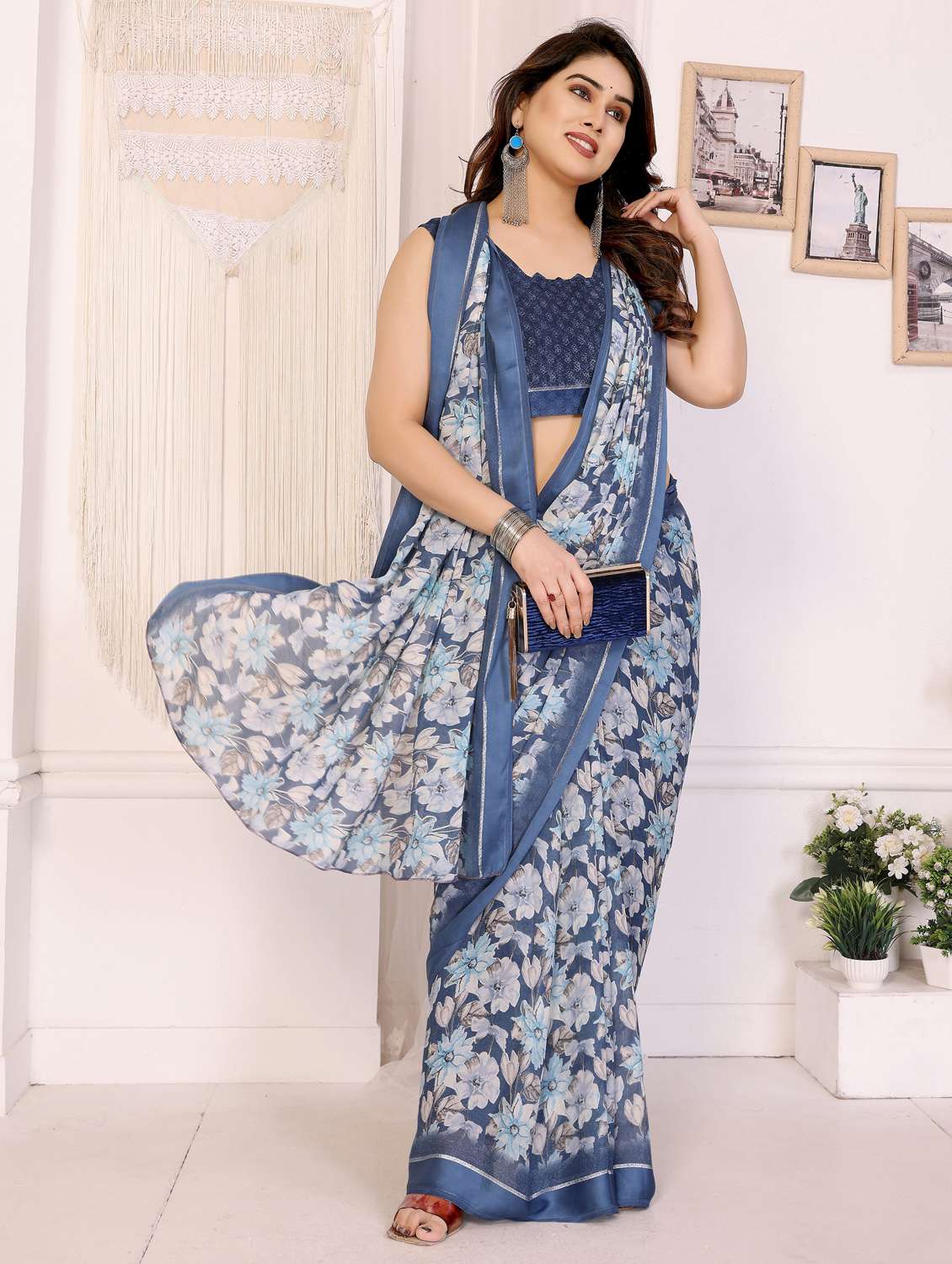 women floral printed saree with blouse - 22143844 -  Standard Image - 2