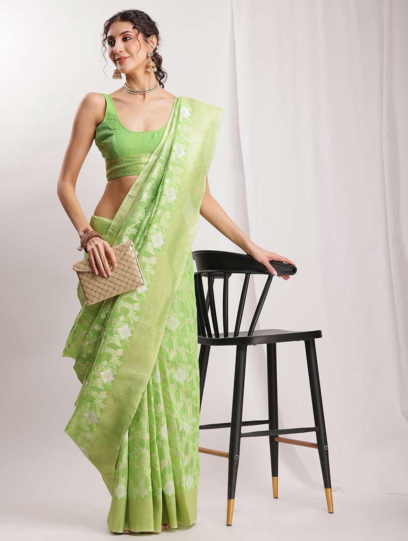 women self design banarasi saree with blouse