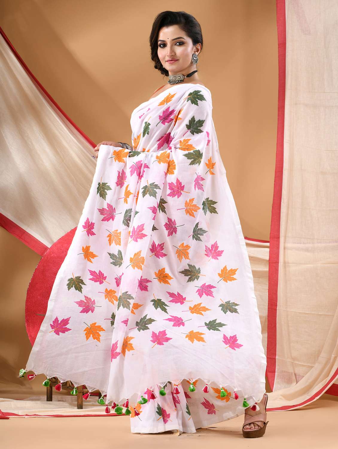 women printed casual wear saree - 22144968 -  Standard Image - 2