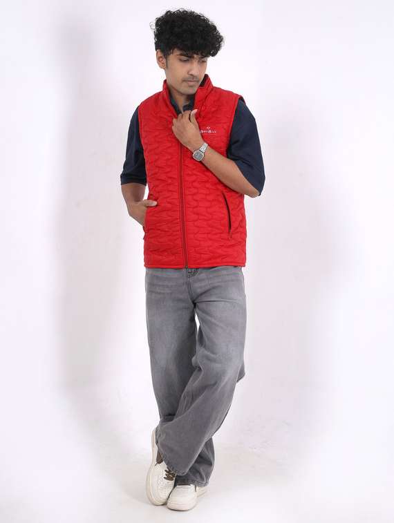 women solid sleeveless puffer jacket - 22145057 -  Standard Image - 2