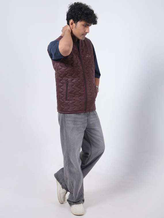 men solid sleeveless puffer jacket - 22145062 -  Standard Image - 2