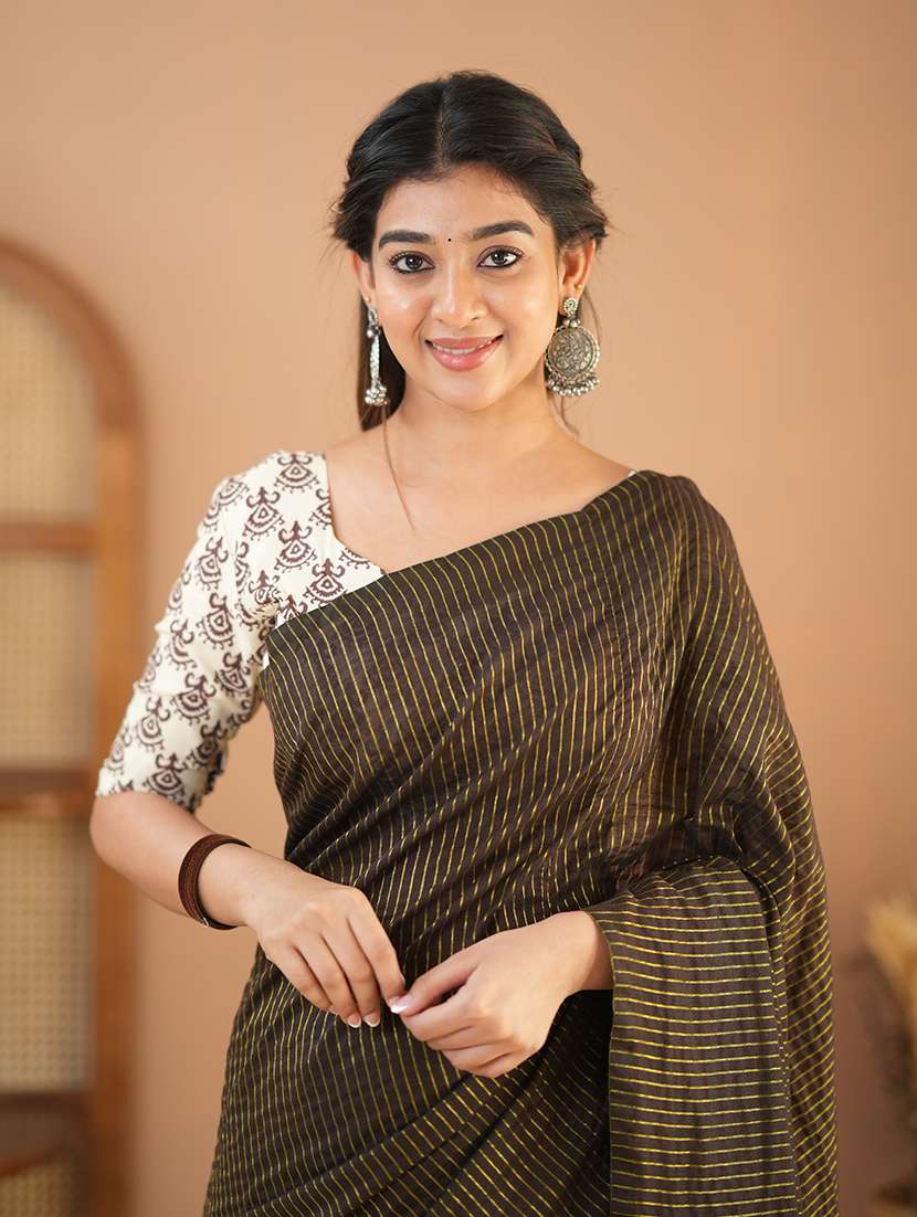 women striped handloom saree with blouse - 22145064 -  Standard Image - 7