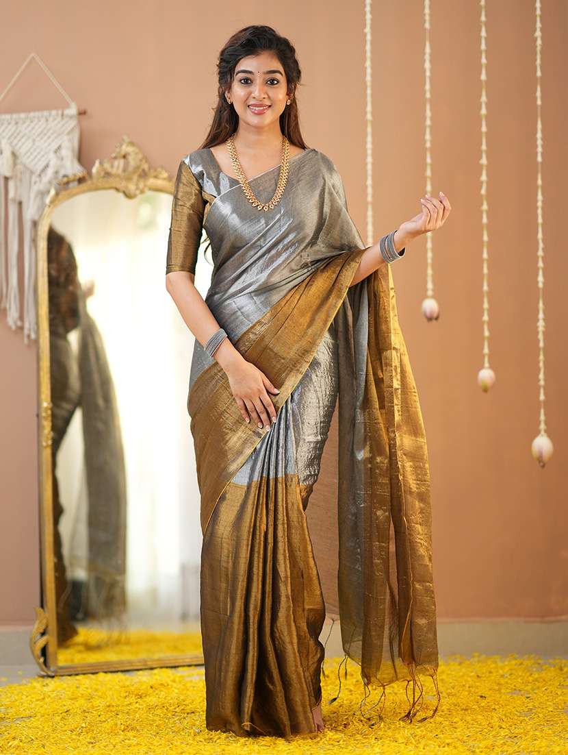 women color block handloom saree with blouse - 22145070 -  Standard Image - 2
