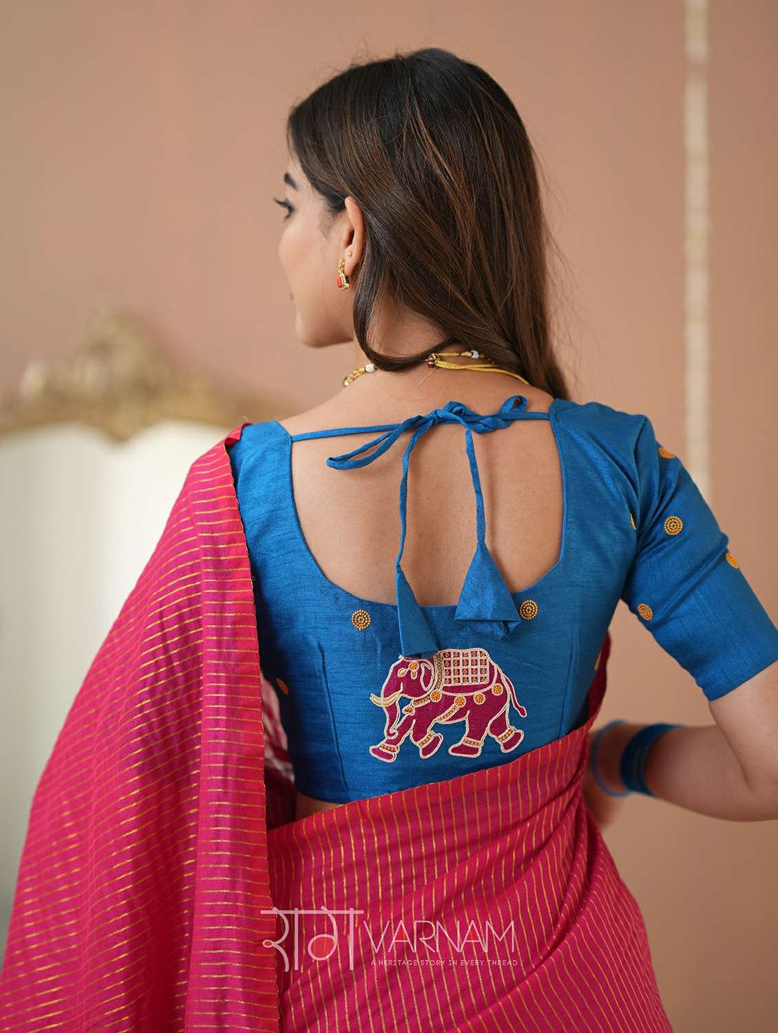 women striped handloom saree with blouse - 22145081 - Standard Image - 2