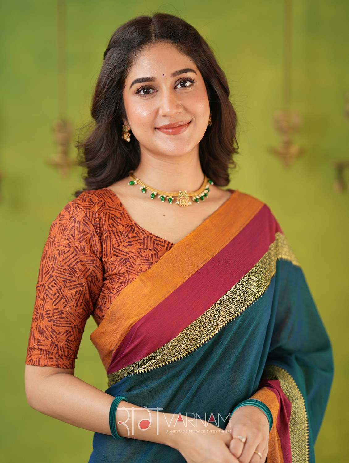 women solid with bordered narayanpet saree with blouse - 22145105 -  Standard Image - 2