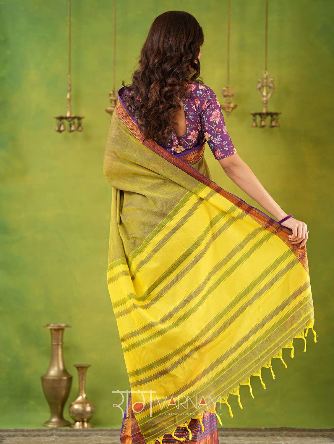 women solid with bordered narayanpet saree with blouse - 22145106 -  Standard Image - 2