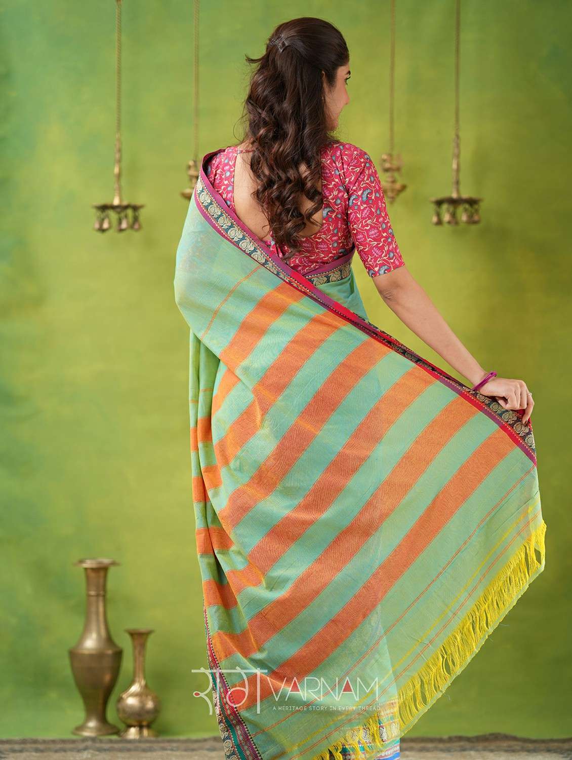 women solid with bordered narayanpet saree with blouse - 22145118 -  Standard Image - 2