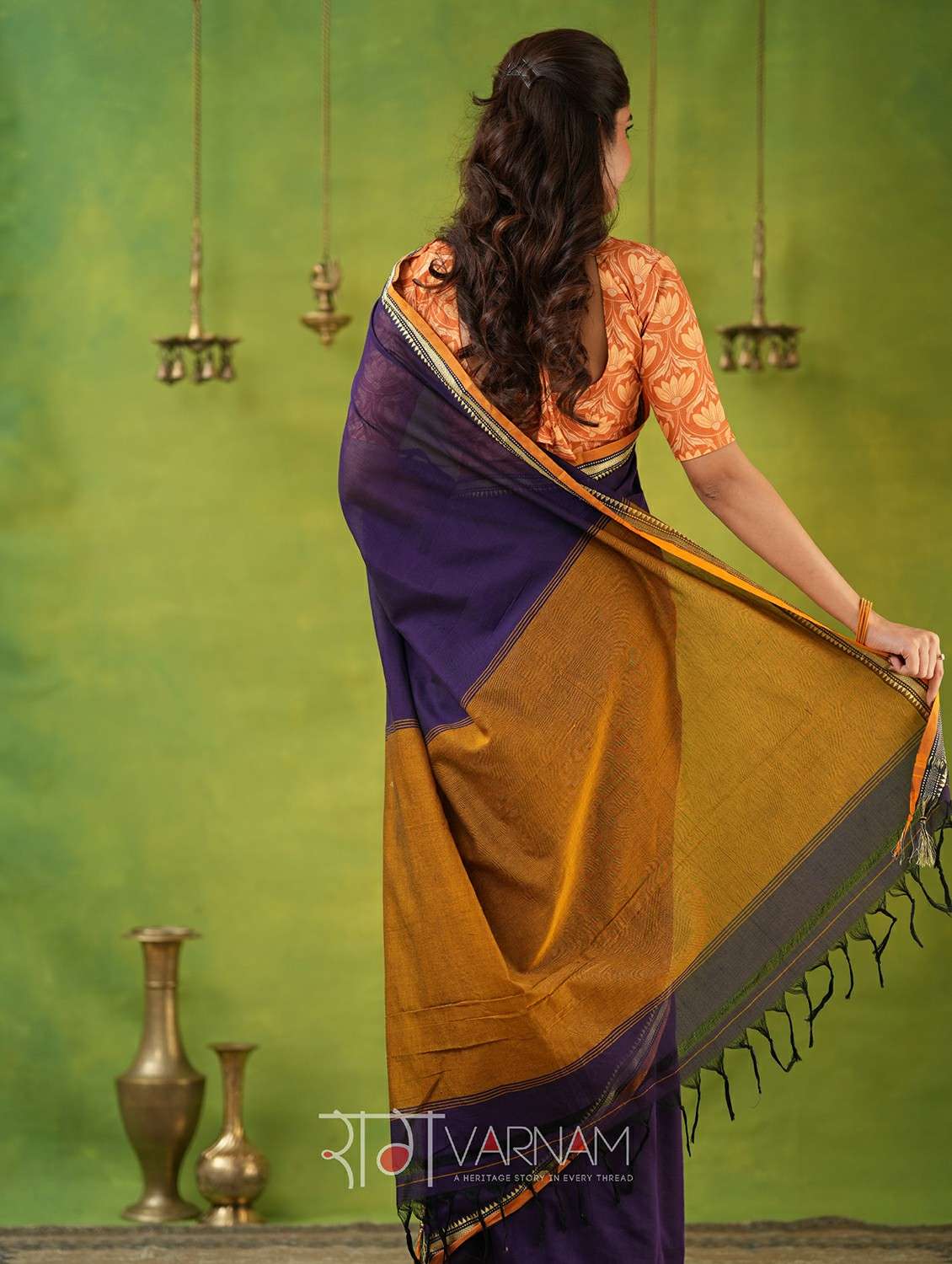 women solid with bordered narayanpet saree with blouse - 22145131 -  Standard Image - 2