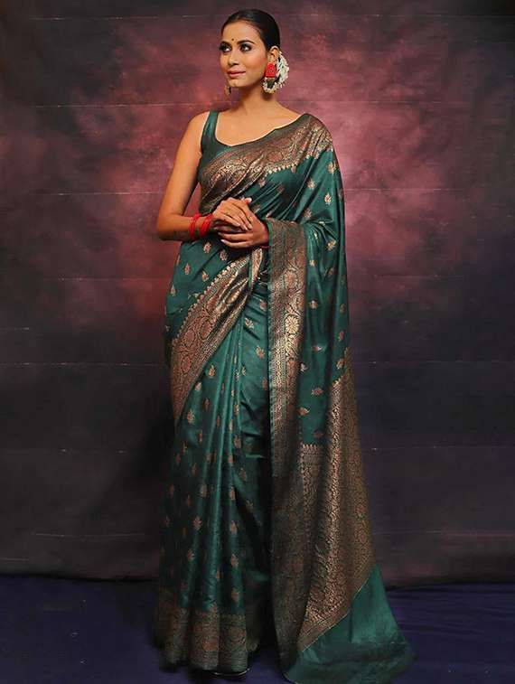 women self design banarasi saree with blouse