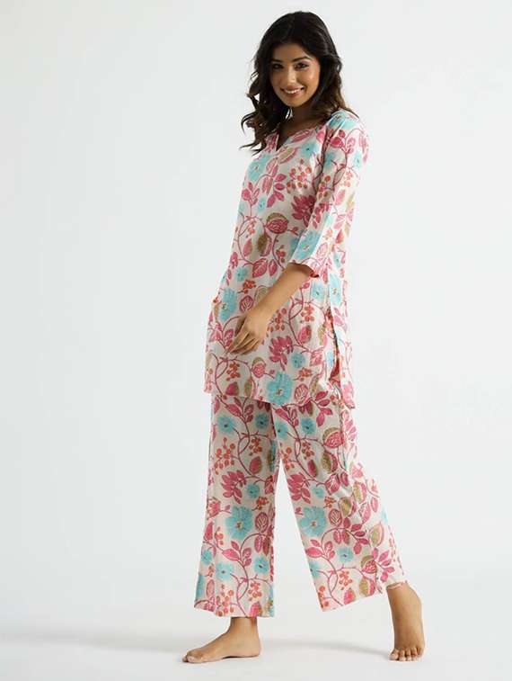 women three quarter sleeve regular fit ethnic co-ord set - 22146261 -  Standard Image - 2