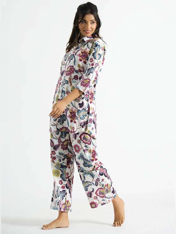 women three quarter sleeve regular fit ethnic co-ord set - 22146295 -  Standard Image - 2