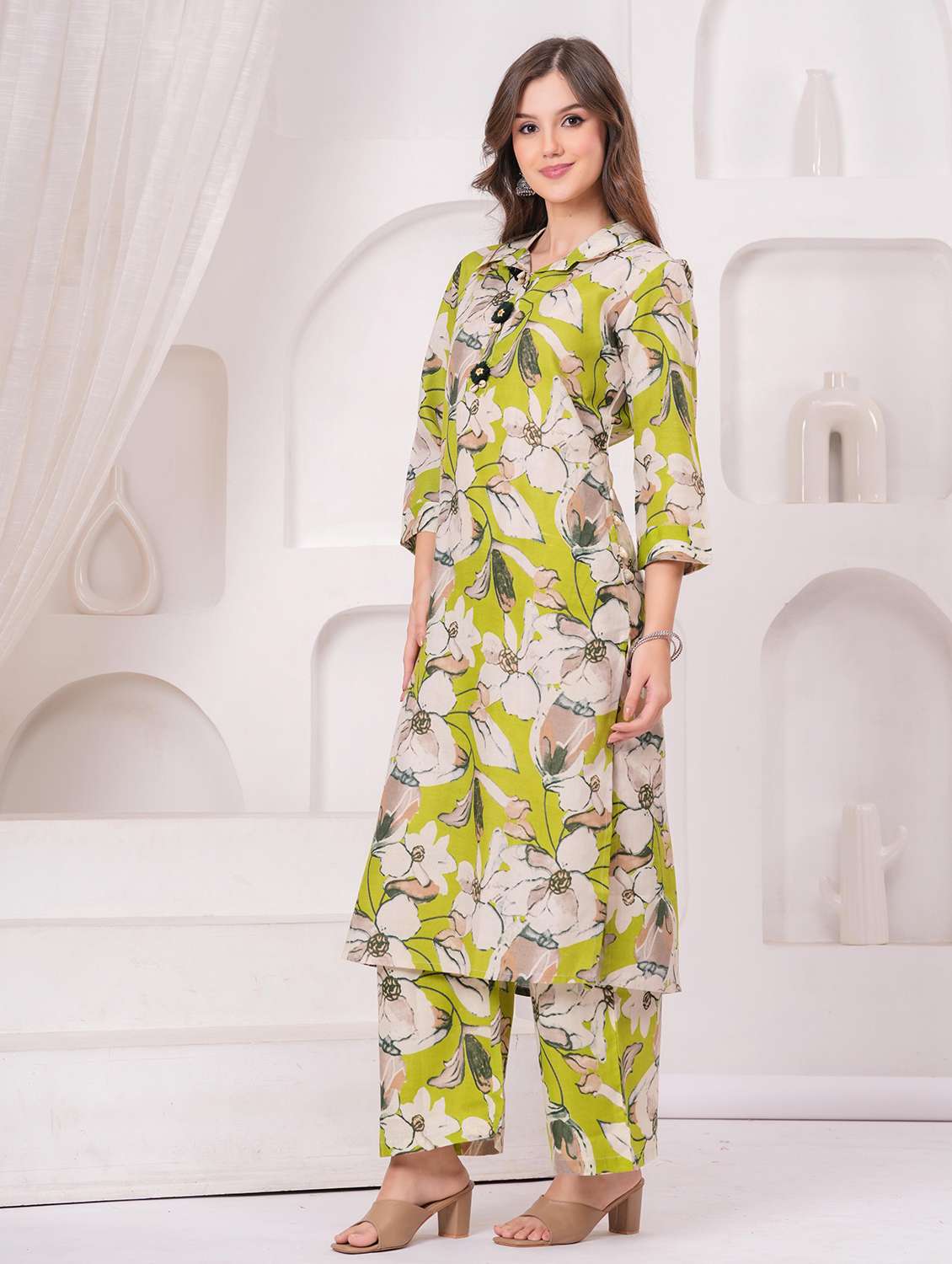 women floral printed three quarter sleeve kurta palazzo set - 22146628 -  Standard Image - 2