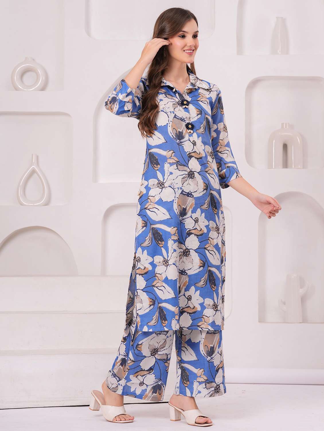 women floral printed three quarter sleeve kurta palazzo set - 22146629 - Standard Image - 2