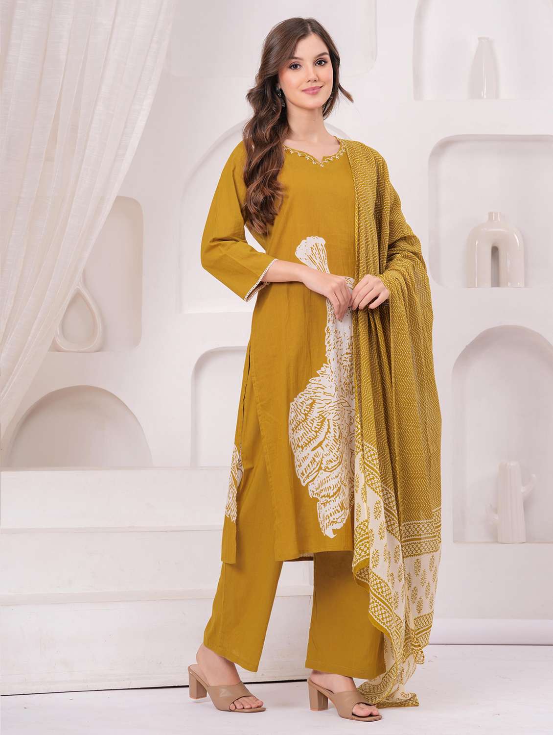 women printed three quarter sleeve kurta pant with dupatta set - 22146747 - Standard Image - 2