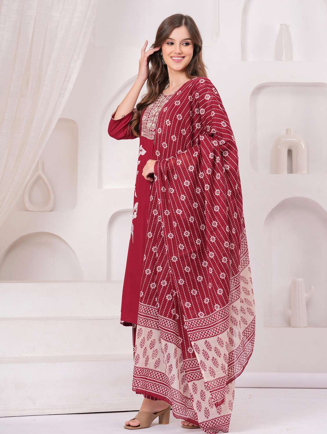 women floral printed three quarter sleeve kurta pant with dupatta set - 22146749 -  Standard Image - 2