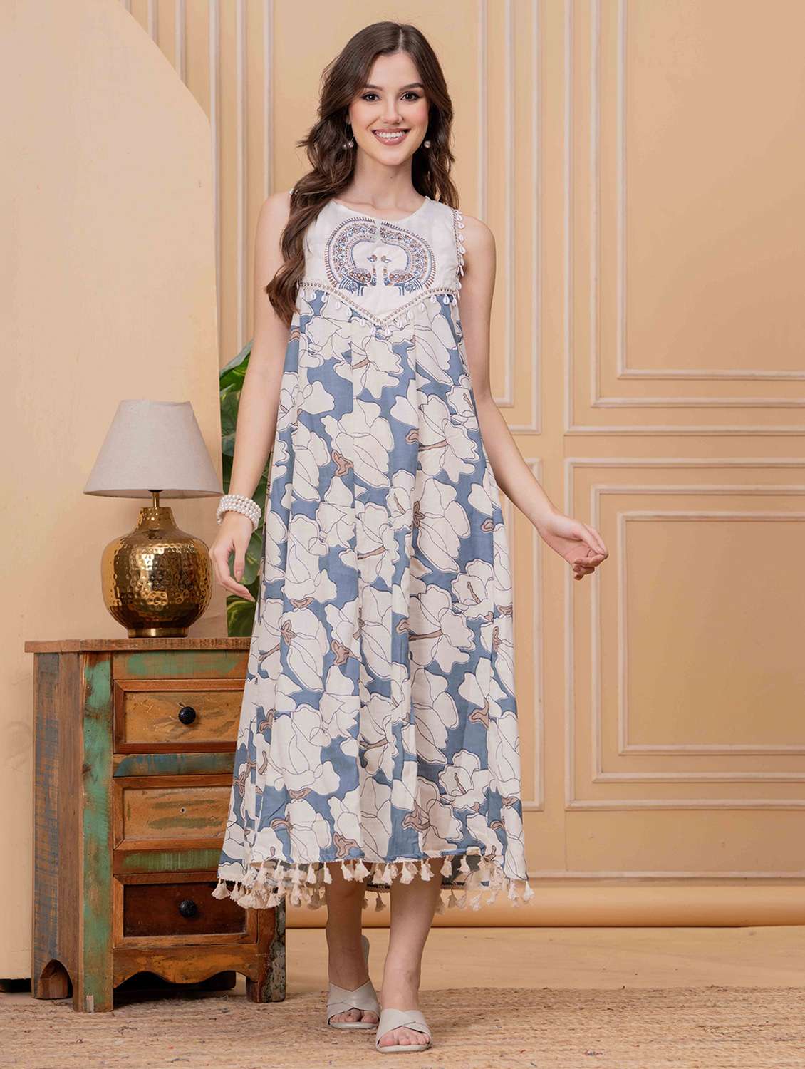 women floral sleeveless a-line ethnic dress - 22146761 -  Standard Image - 2