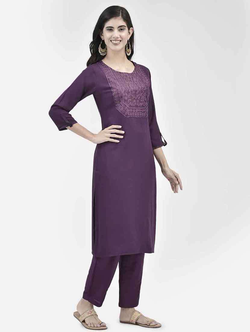 women embroidered three quarter sleeve straight kurta - 22146791 -  Standard Image - 2
