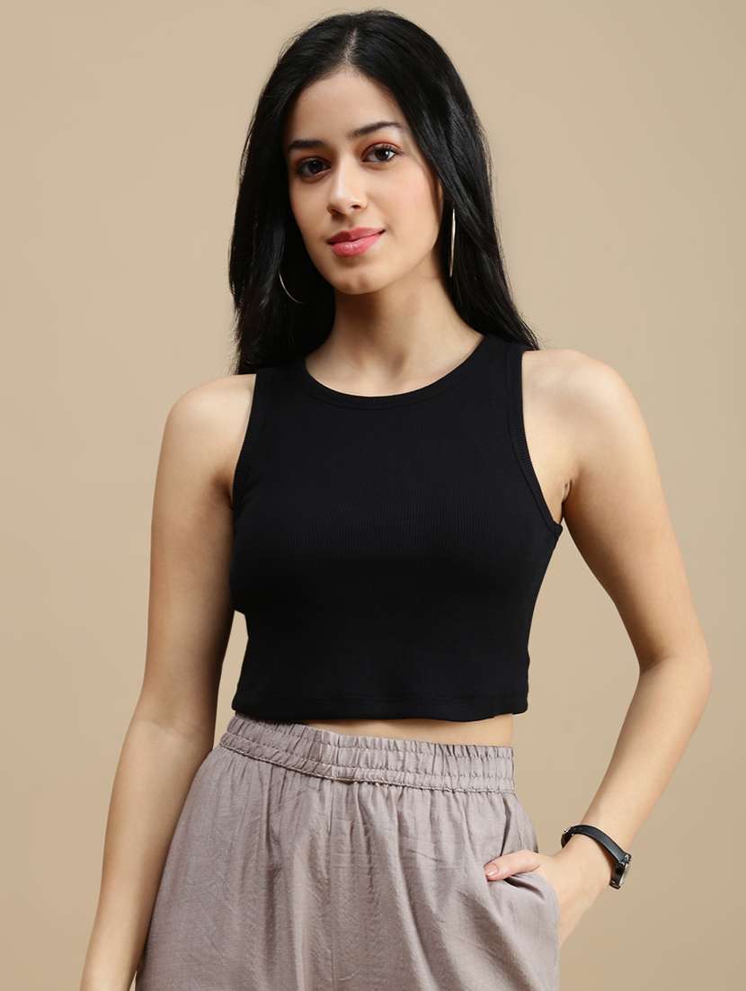 women solid sleeveless crop top