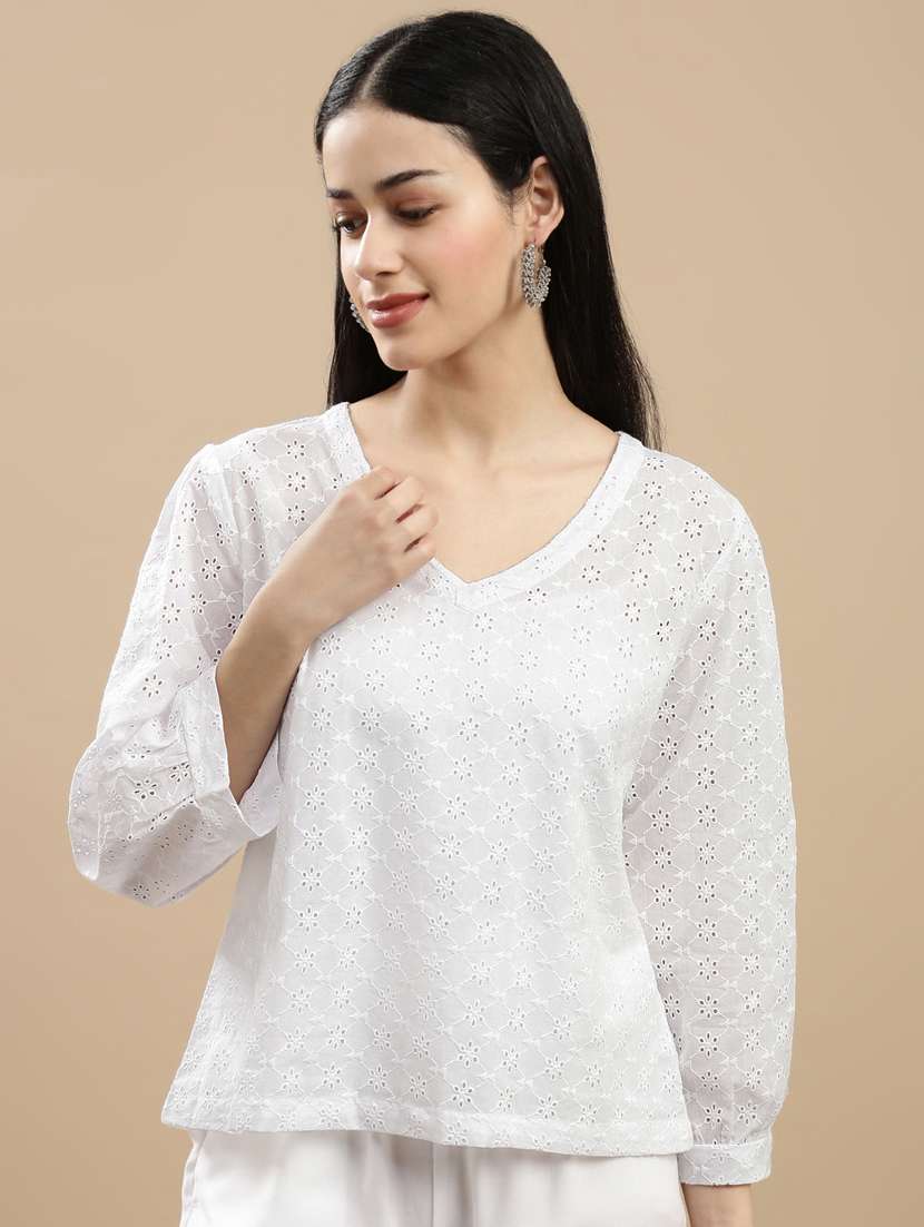 women solid schiffli puff sleeve regular top