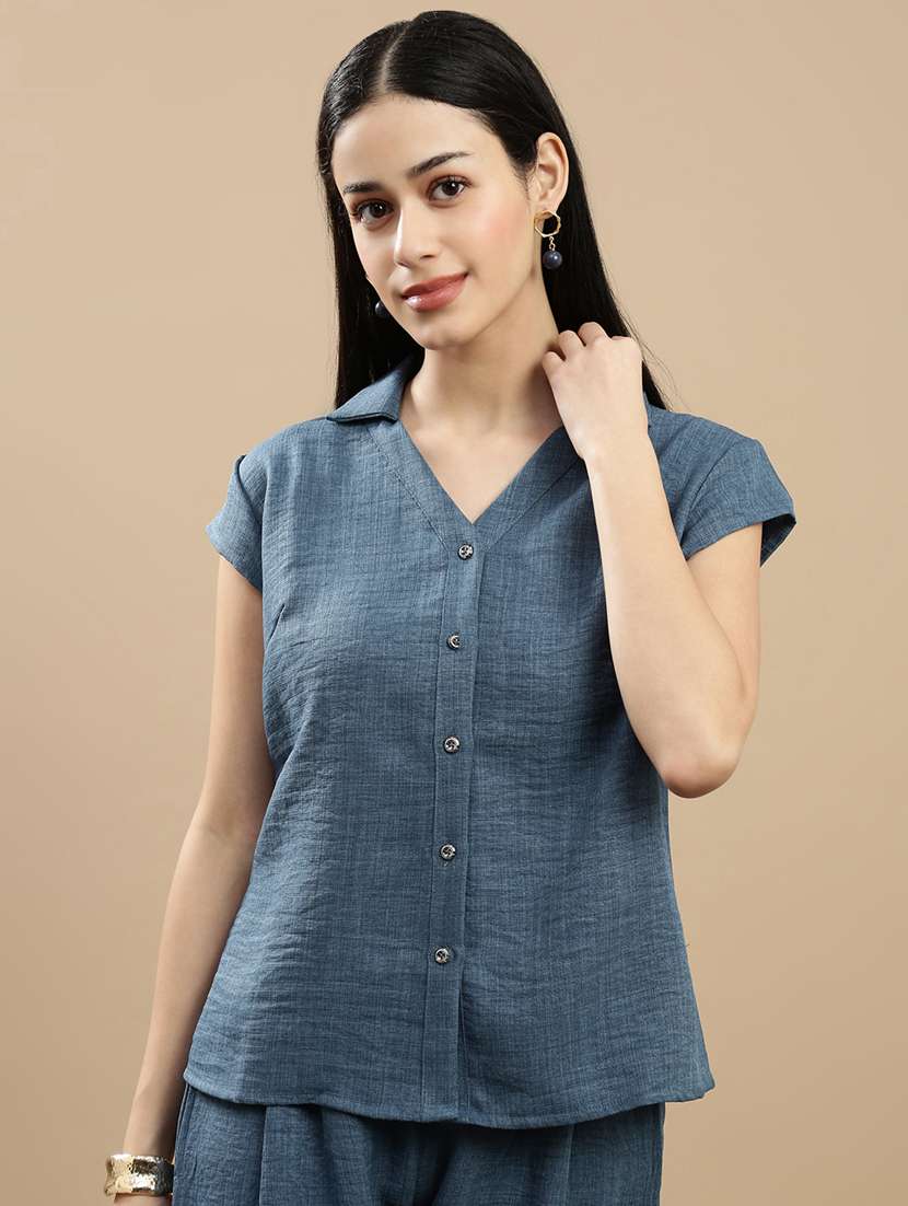 women solid collared short sleeve shirt
