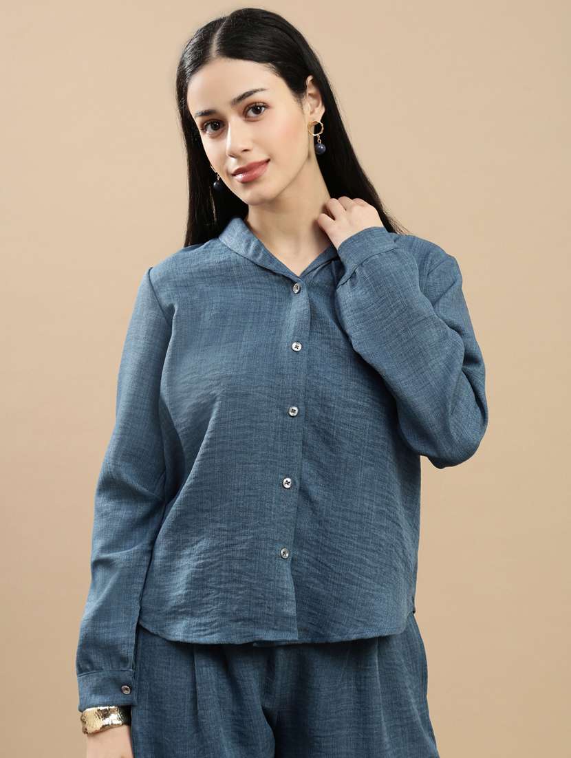 women solid collared short sleeve shirt