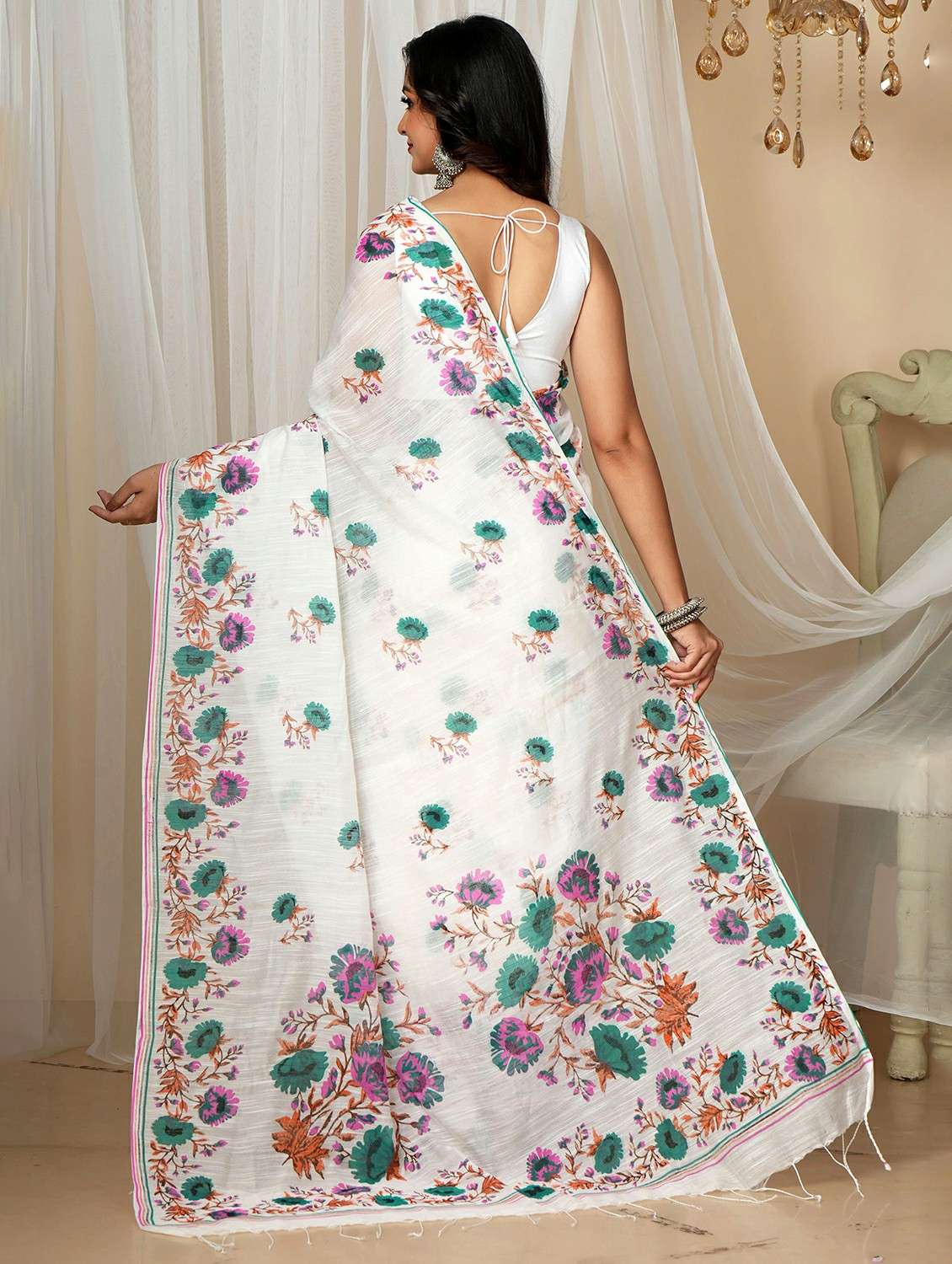 women floral printed saree with blouse - 22146915 -  Standard Image - 2