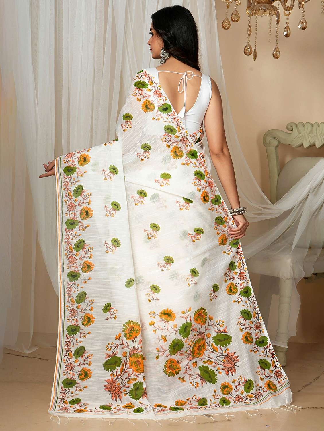 women floral printed saree with blouse - 22146916 -  Standard Image - 2
