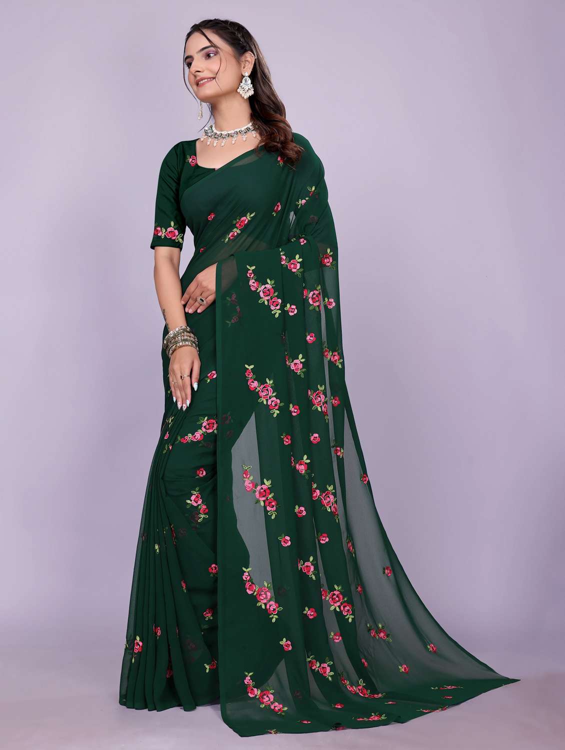 women green embroidered saree with blouse - 22147129 - Standard Image - 2