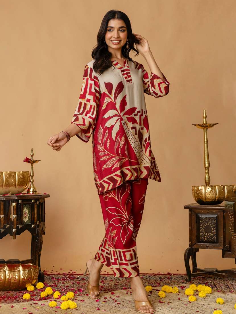 women three quarter sleeve regular fit ethnic co-ord set - 22147204 -  Standard Image - 2