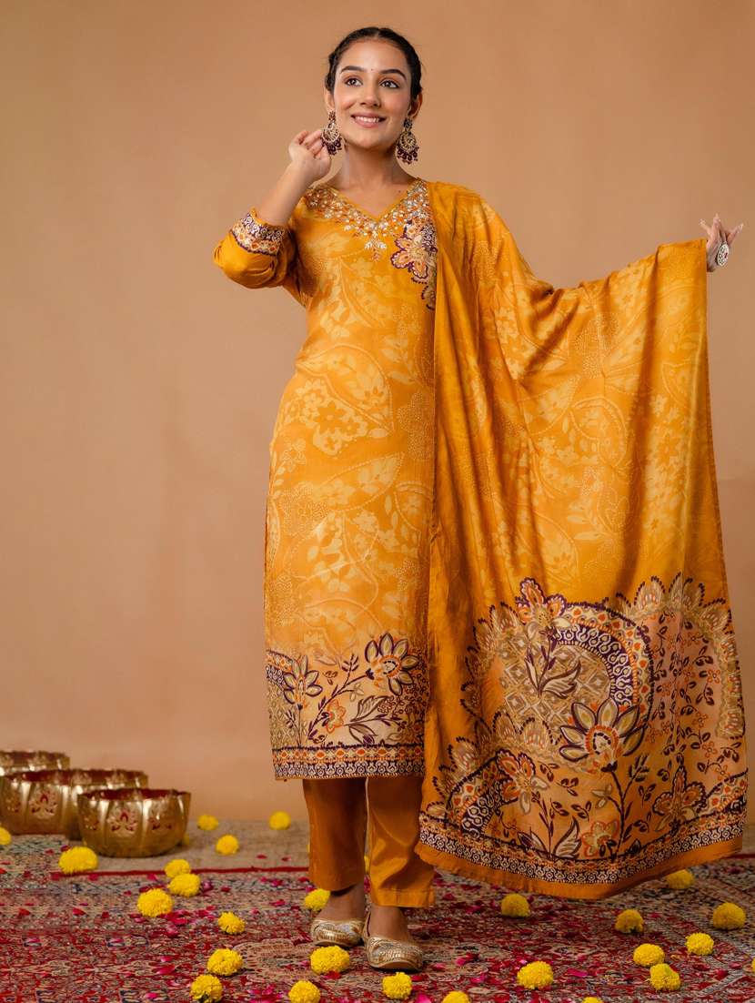 women printed three quarter sleeve kurta pant with dupatta set
