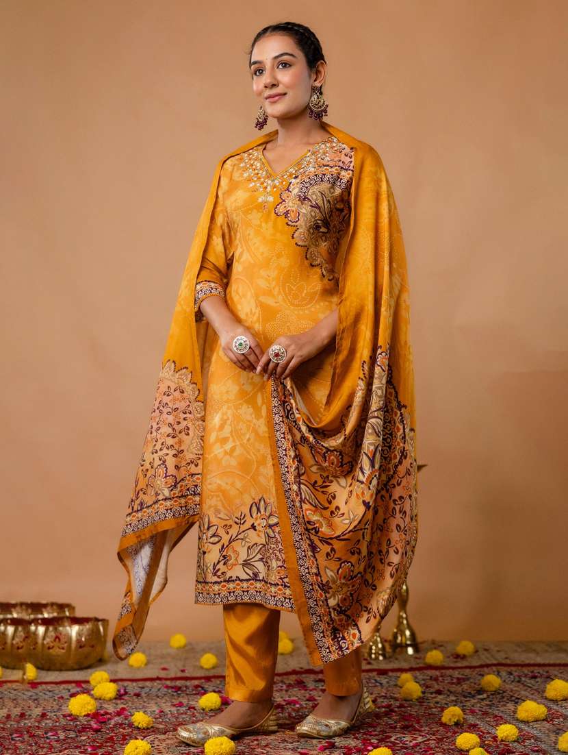 women printed three quarter sleeve kurta pant with dupatta set - 22147207 -  Standard Image - 2