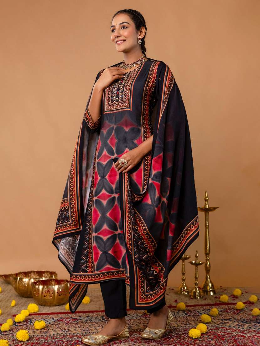 women printed three quarter sleeve kurta pant with dupatta set - 22147208 -  Standard Image - 2