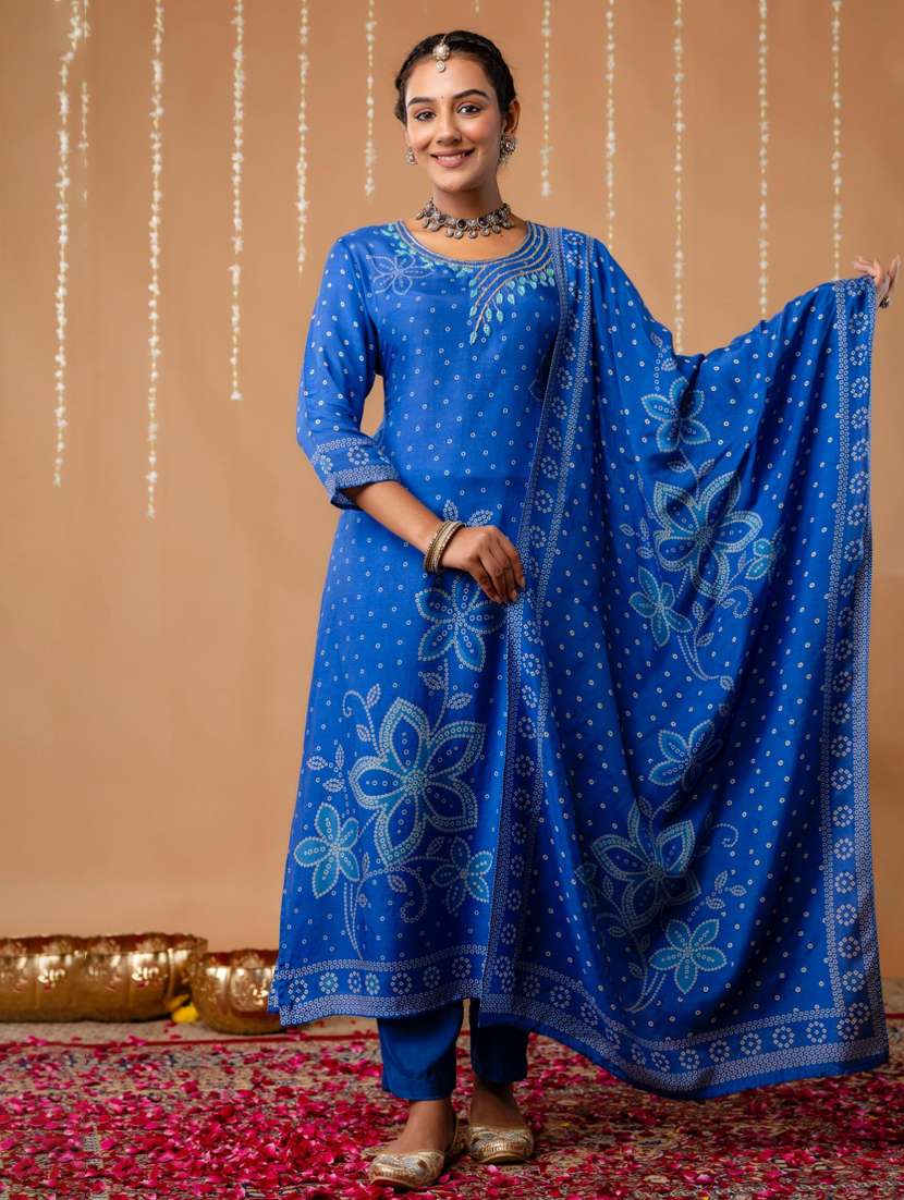 women printed three quarter sleeve kurta pant with dupatta set