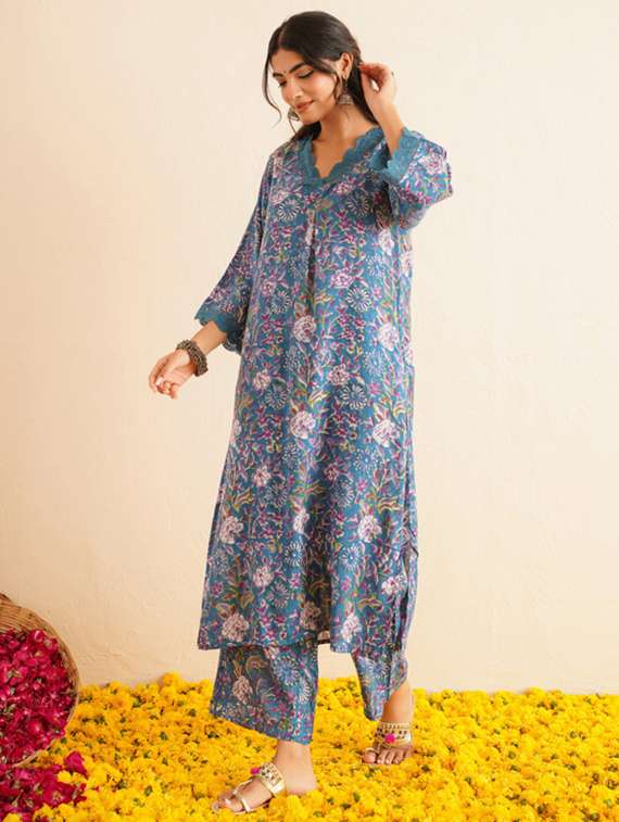 women floral three quarter sleeve kurta palazzo set - 22147249 -  Standard Image - 2