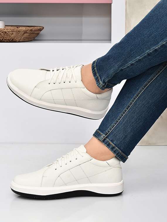 men white lace-up shoe