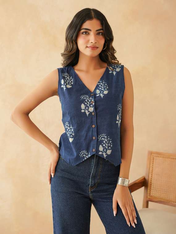 women block print sleeveless vest top