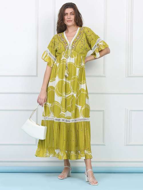 women self designed batwing sleeve tiered dress - 22148064 -  Standard Image - 0