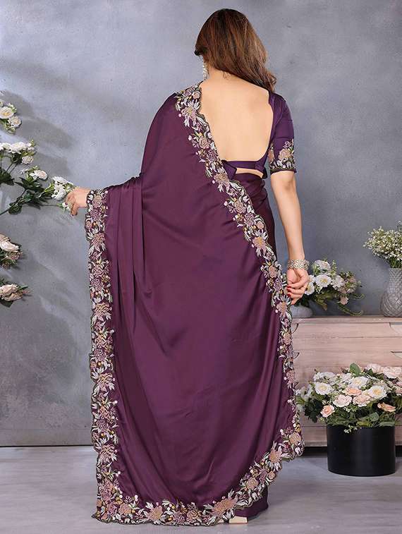 women solid with bordered saree with blouse - 22148159 -  Standard Image - 2