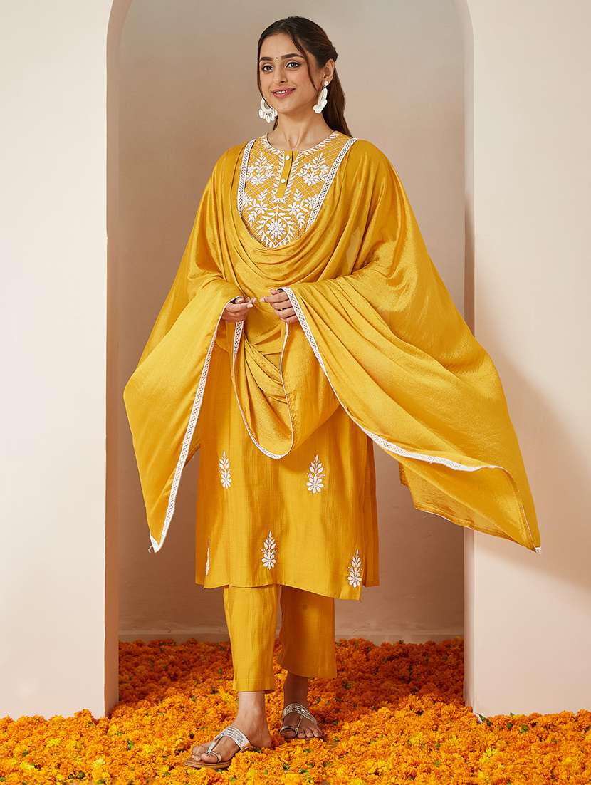 women embroidered three quarter sleeve kurta pant with dupatta set - 22156285 -  Standard Image - 2