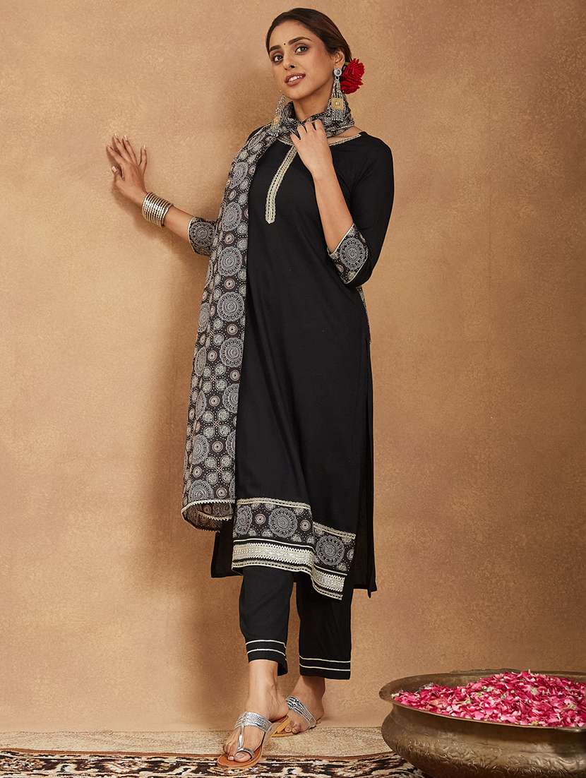 women printed three quarter sleeve kurta pant with dupatta set - 22156299 -  Standard Image - 2