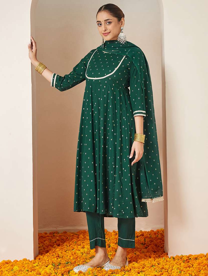 women foil printed three quarter sleeve kurta pant with dupatta set - 22156306 -  Standard Image - 2